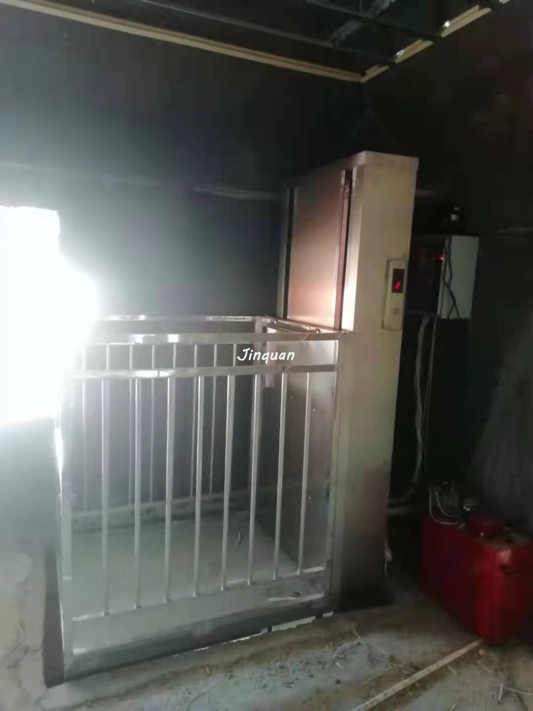 無(wú)障礙升降機(jī)
